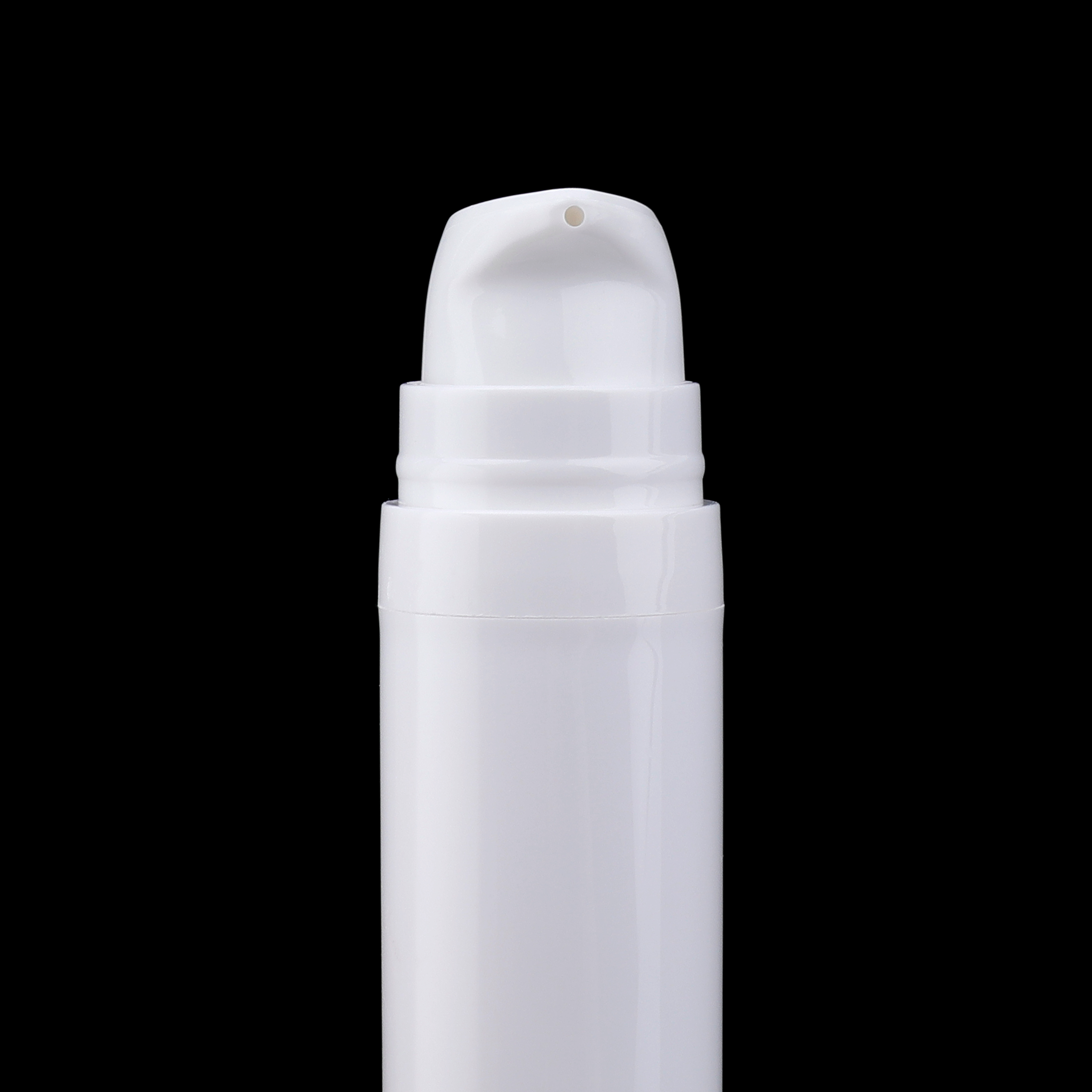 Vacío 5ml 10ml 15ml PP PE Prensa de pequeña capacidad Crema BB Envase cosmético Botella de suero sin aire